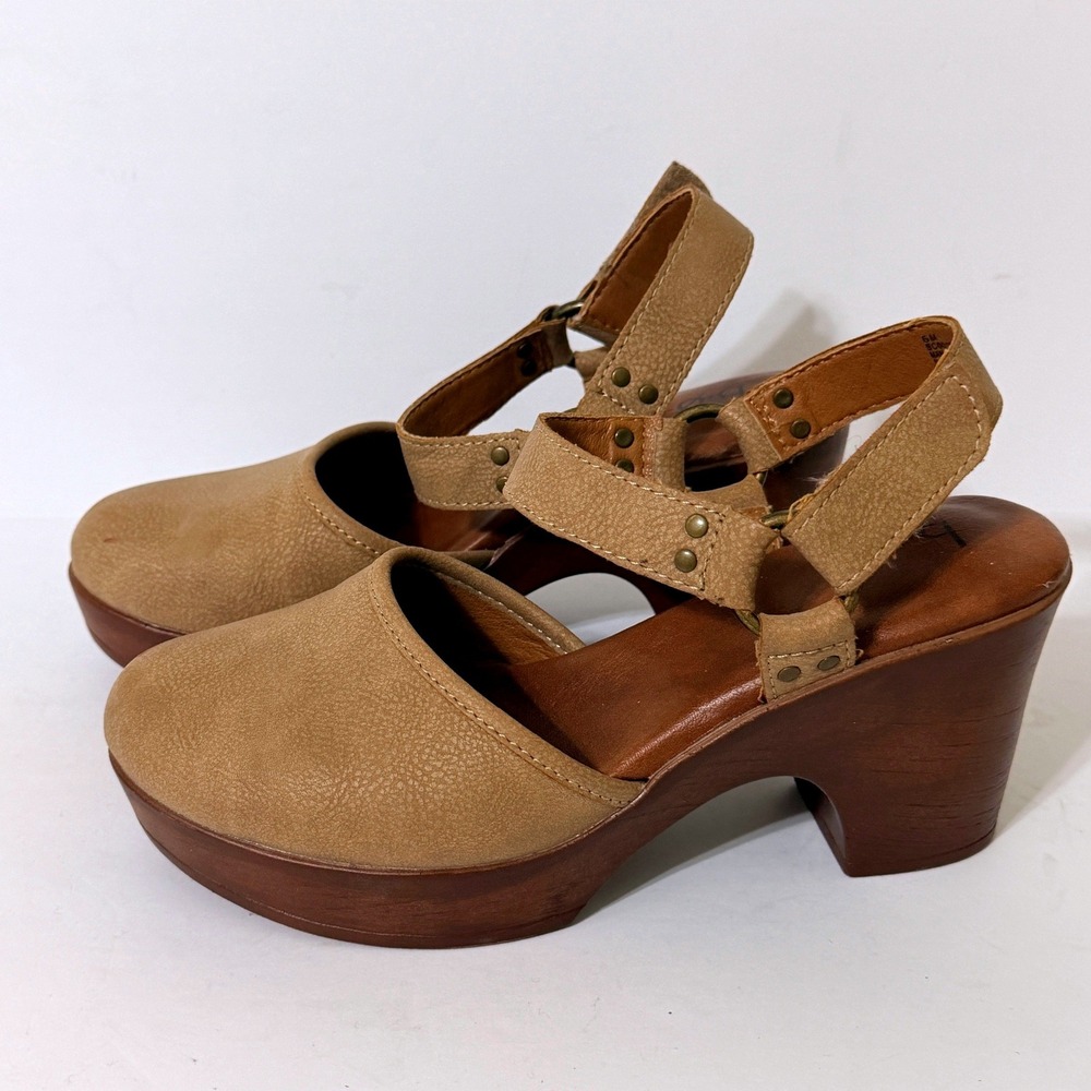 b.o.c. Tan Faux Leather Platform Clog Women 6M Sandals Wood Wedge Heel - Picture 8 of 15